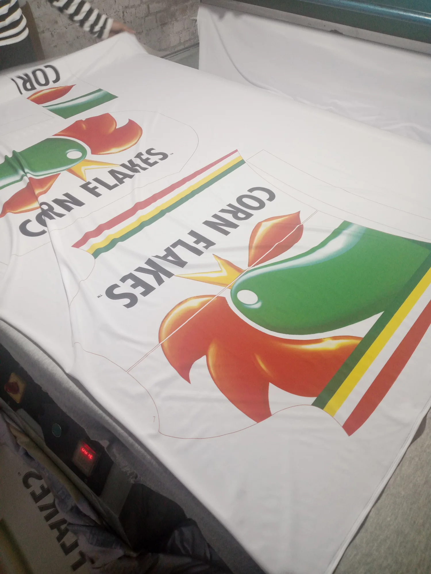 Close-up of cycling jersey rear pocket stitching
